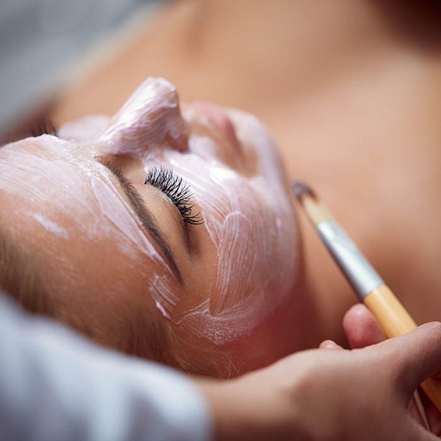 Les Soins du Visage Naturels et Bio à Strasbourg : Un Voyage Vers la Beauté Écologique